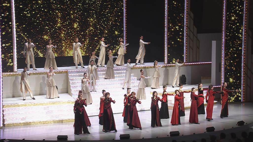 「未来へのOne Step!〜世界を結ぶ愛の歌声〜」